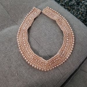 Intricate beautiful pearl choker